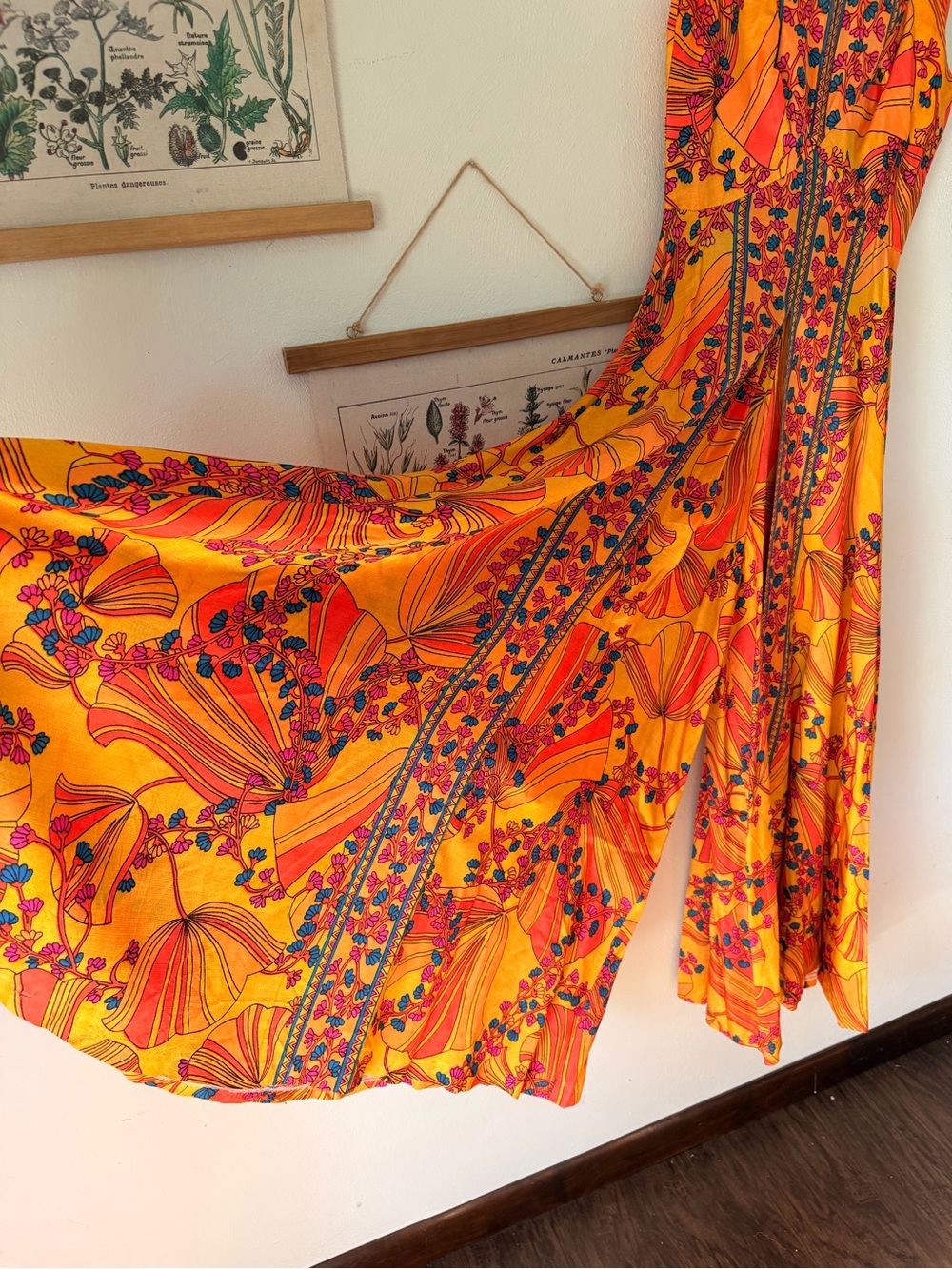 Vintage 1960s/ 1970s - Small - High-neck Wide Leg Pant Jumpsuit - Picture 3 of 13